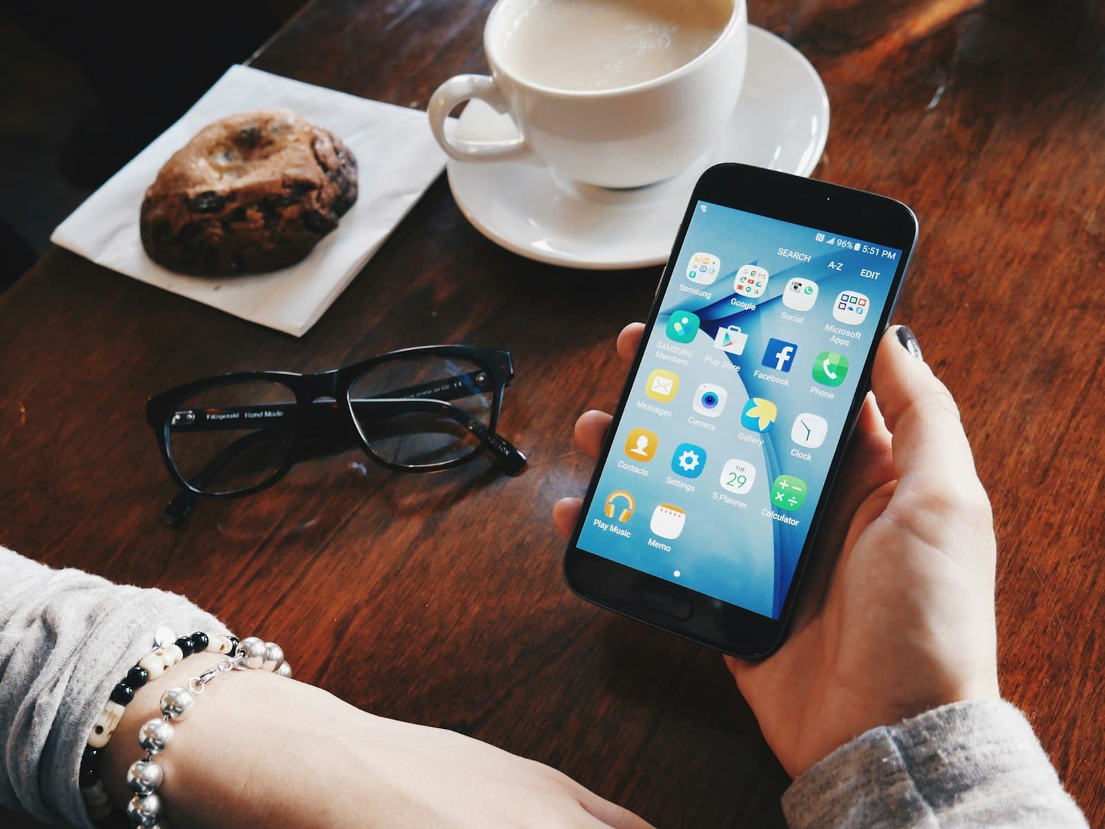 Best iPhone Widgets for Students 2026: 8 That Earn Their Slot