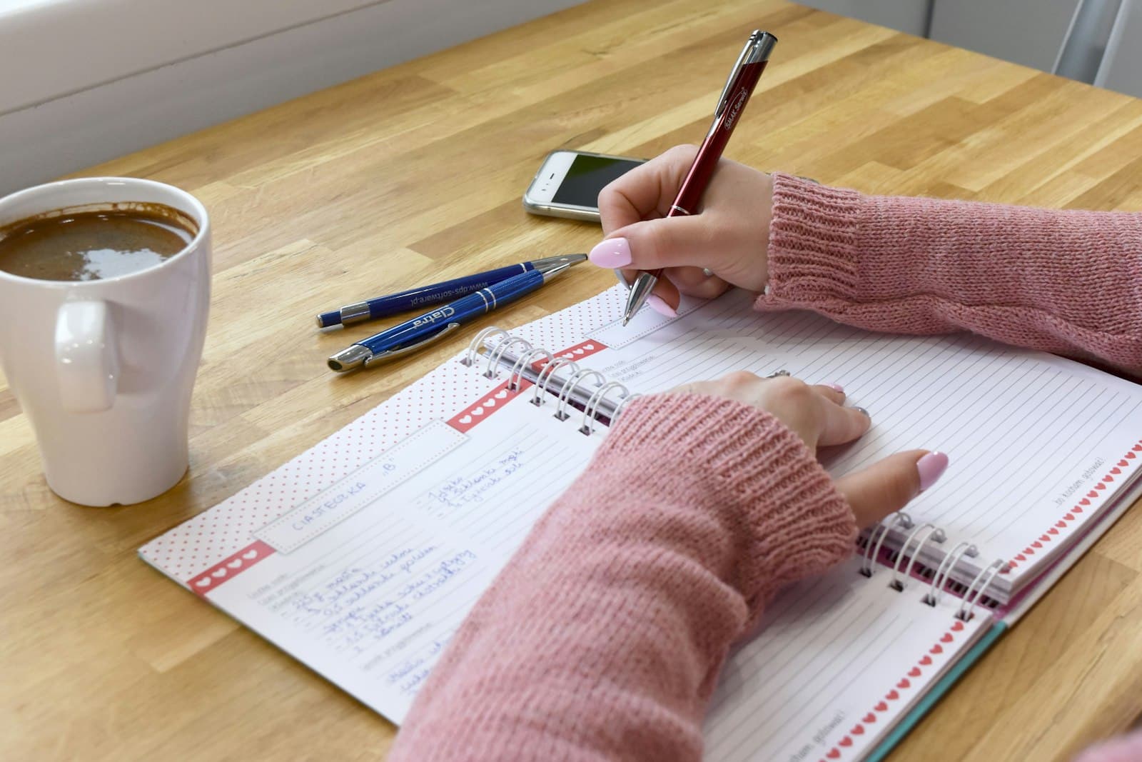iPhone Journal App vs Lock Screen Notes: When to Use Each